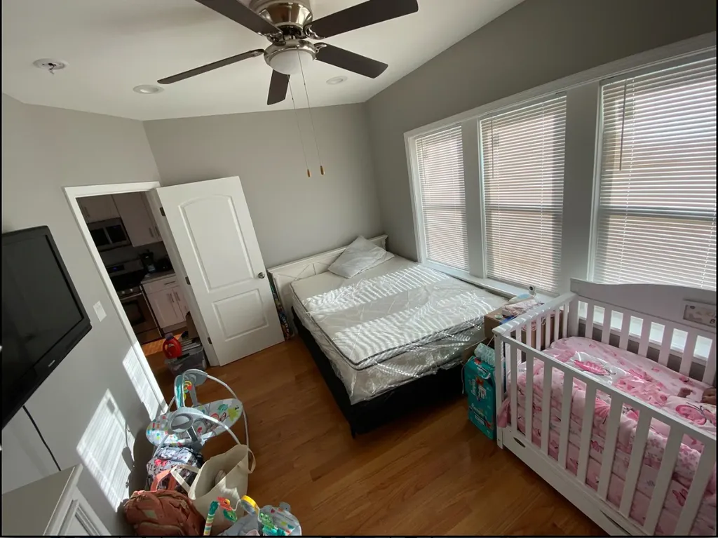 8136 South Luella Avenue Chicago IL 60617