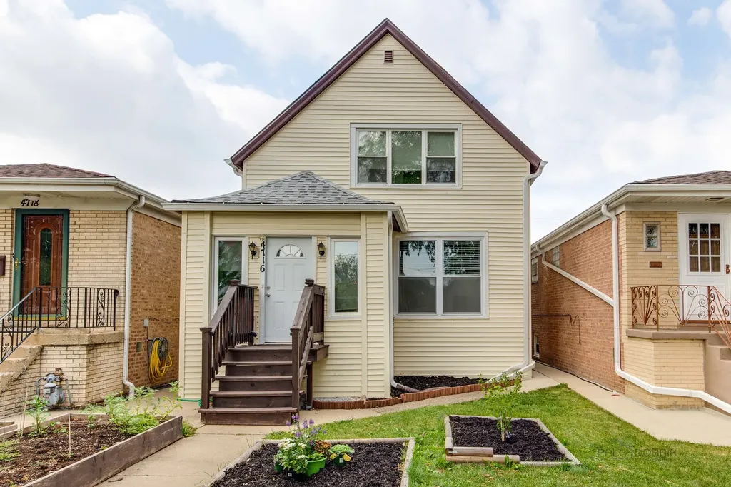 4716 West Hutchinson Street Chicago IL 60641
