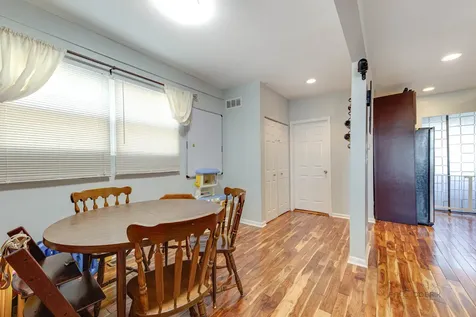 4716 West Hutchinson Street Chicago IL 60641