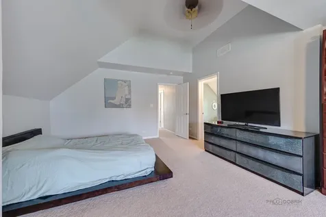 4716 West Hutchinson Street Chicago IL 60641