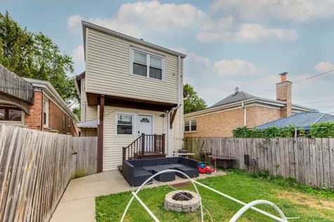 4716 West Hutchinson Street Chicago IL 60641