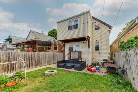 4716 West Hutchinson Street Chicago IL 60641