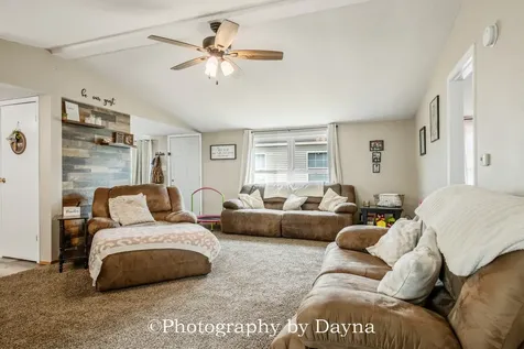 33 Saint Peters Drive Bourbonnais IL 60914