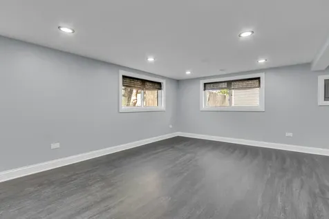 14613 Dante Avenue Dolton IL 60419