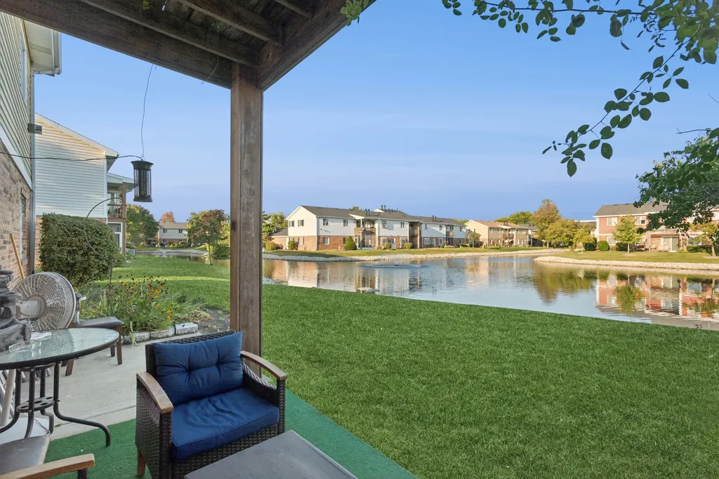 7235 Willow Way Lane Willowbrook IL 60527