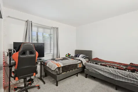 7235 Willow Way Lane Willowbrook IL 60527