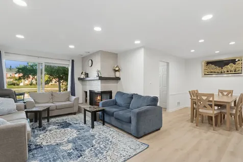 7235 Willow Way Lane Willowbrook IL 60527