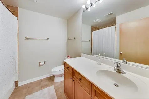 1910 South State Street Chicago IL 60616