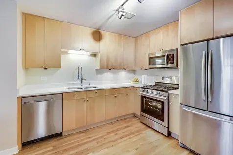 1910 South State Street Chicago IL 60616
