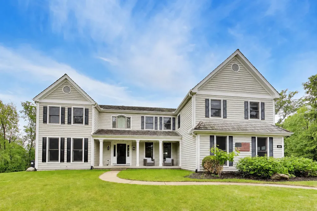 1604 Churchill Court Libertyville IL 60048