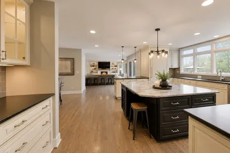 1604 Churchill Court Libertyville IL 60048
