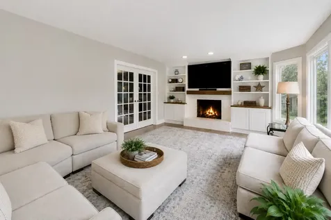 1604 Churchill Court Libertyville IL 60048