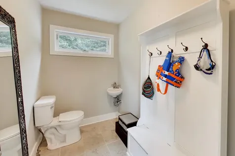 1604 Churchill Court Libertyville IL 60048