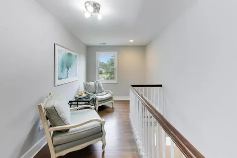 1604 Churchill Court Libertyville IL 60048
