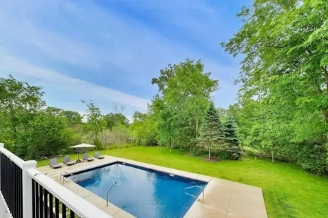1604 Churchill Court Libertyville IL 60048