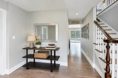 1604 Churchill Court Libertyville IL 60048