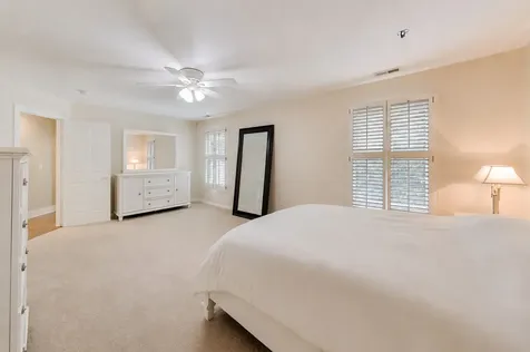 1604 Churchill Court Libertyville IL 60048