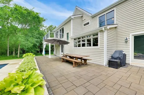 1604 Churchill Court Libertyville IL 60048