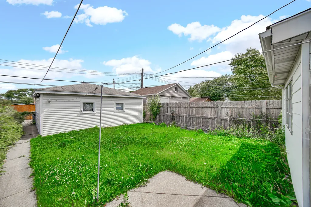 3748 West 54th Street Chicago IL 60632