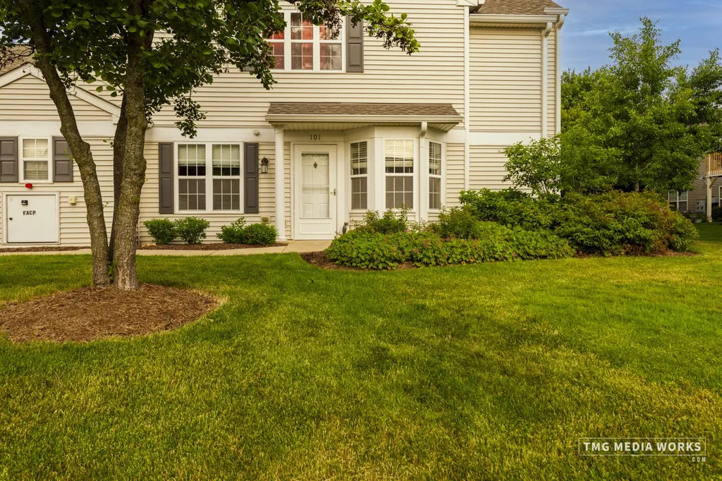 2227 Waterleaf Court Naperville IL 60564