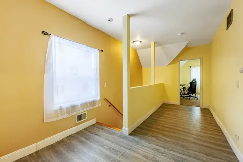 7412 South Phillips Avenue Chicago IL 60649