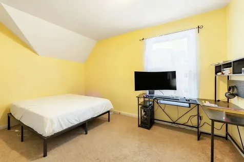 7412 South Phillips Avenue Chicago IL 60649