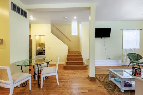 7412 South Phillips Avenue Chicago IL 60649