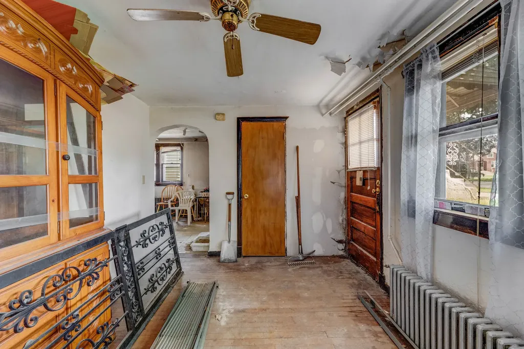 5232 West 51st Street Chicago IL 60638
