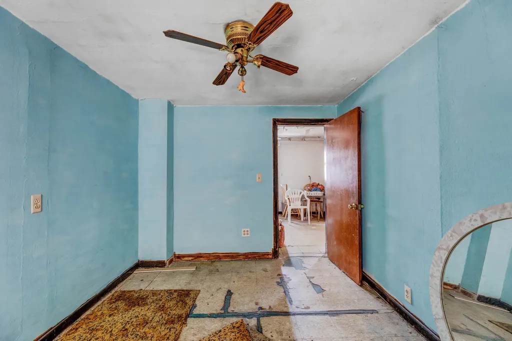 5232 West 51st Street Chicago IL 60638