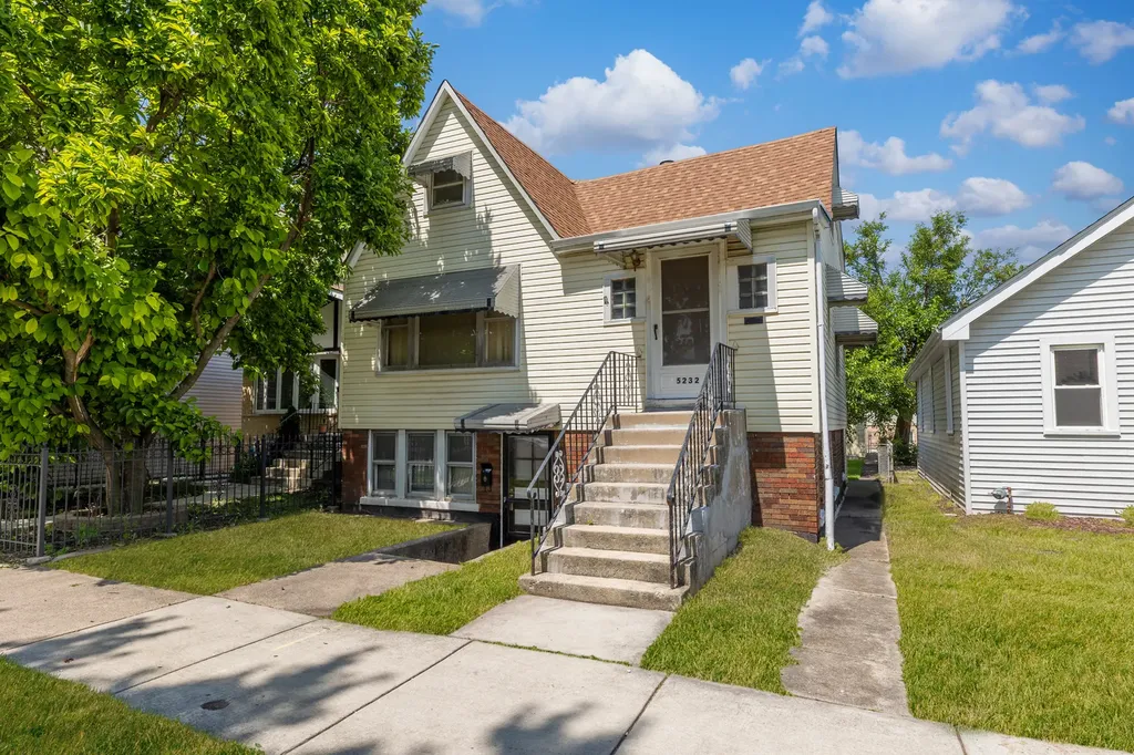 5232 West 51st Street Chicago IL 60638