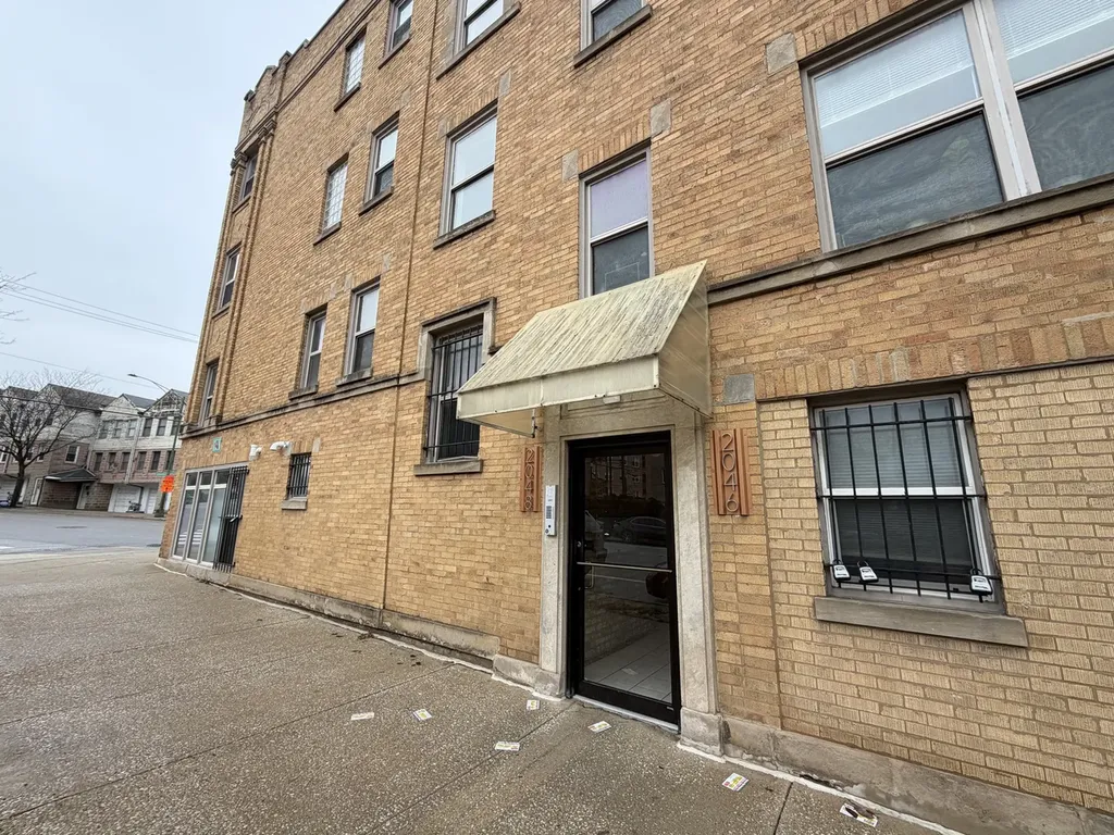 2048 West Touhy Avenue Chicago IL 60645