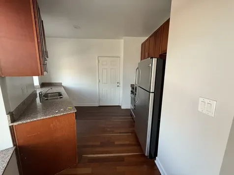 2048 West Touhy Avenue Chicago IL 60645