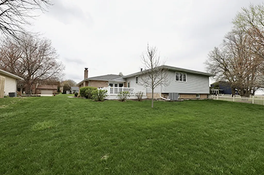 9 Honey Lane New Lenox IL 60451