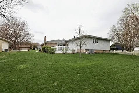 9 Honey Lane New Lenox IL 60451