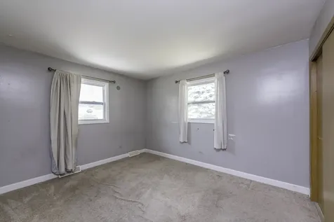 2528 Lucia Avenue Waukegan IL 60085