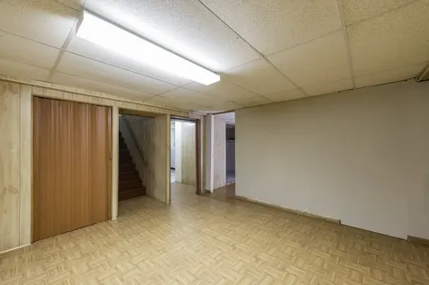 2528 Lucia Avenue Waukegan IL 60085