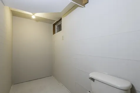 2528 Lucia Avenue Waukegan IL 60085