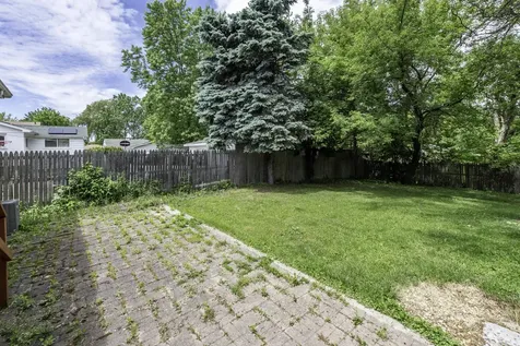 2528 Lucia Avenue Waukegan IL 60085
