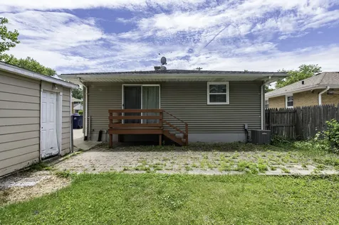 2528 Lucia Avenue Waukegan IL 60085