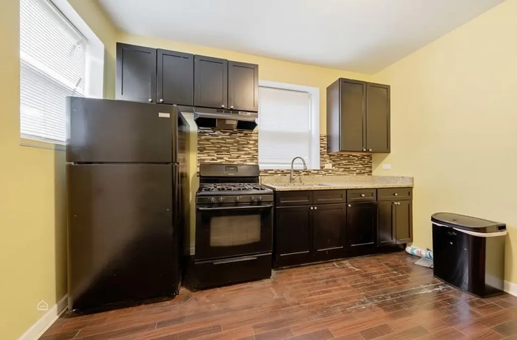 8125 South Evans Avenue Chicago IL 60619
