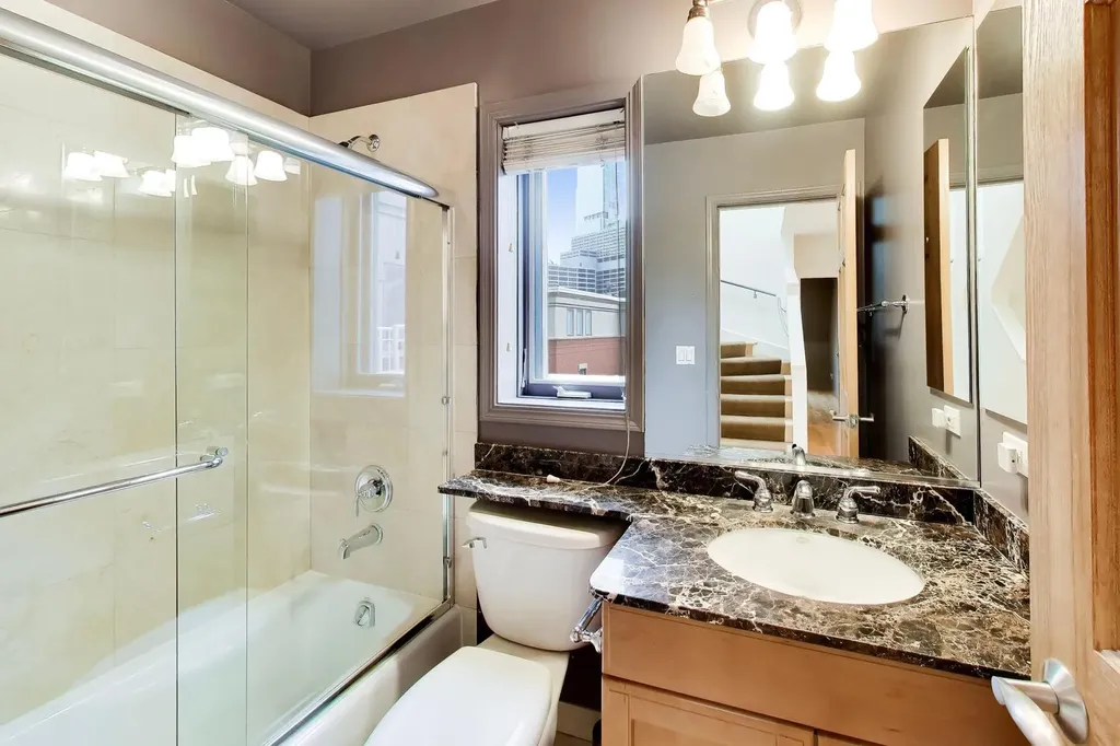 484 North Canal Street Chicago IL 60654