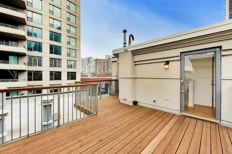 484 North Canal Street Chicago IL 60654