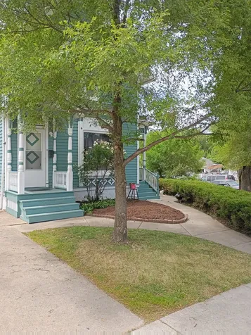 418 Saint Charles Street Elgin IL 60120