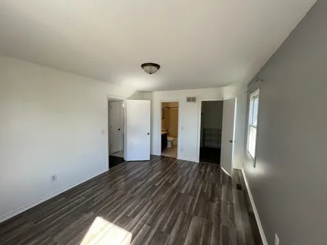 502 Powers Court Yorkville IL 60560