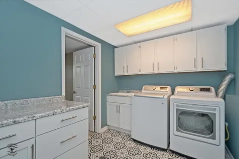 11621 Brookshire Drive Orland Park IL 60467
