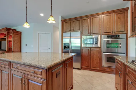231 Cater Lane Libertyville IL 60048