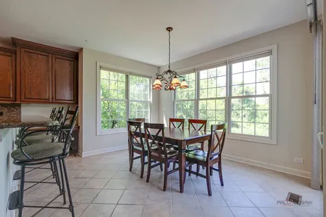 231 Cater Lane Libertyville IL 60048