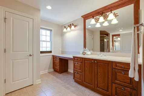 231 Cater Lane Libertyville IL 60048
