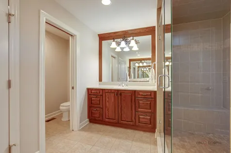 231 Cater Lane Libertyville IL 60048