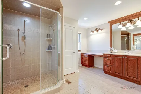 231 Cater Lane Libertyville IL 60048